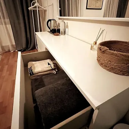 Appartamento Loft With A Private Bath And A Dining + Shared Kitchen Antalia