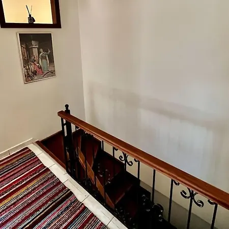 Loft With A Private Bath And A Dining + Shared Kitchen Διαμέρισμα